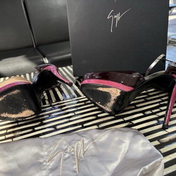 Giuseppe Zanotti Patent Burgundy Open Toe Heels - Picture 4 of 11